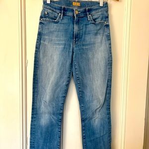 Mother Denim Rascal Ankle Snippet Jeans in ‘Well Played’ wash
